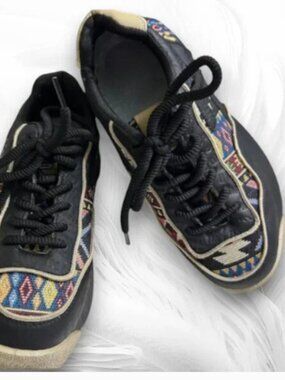 Women Tribal Print Sneakers Black Lace Up Casual Boho Shoes Size 9